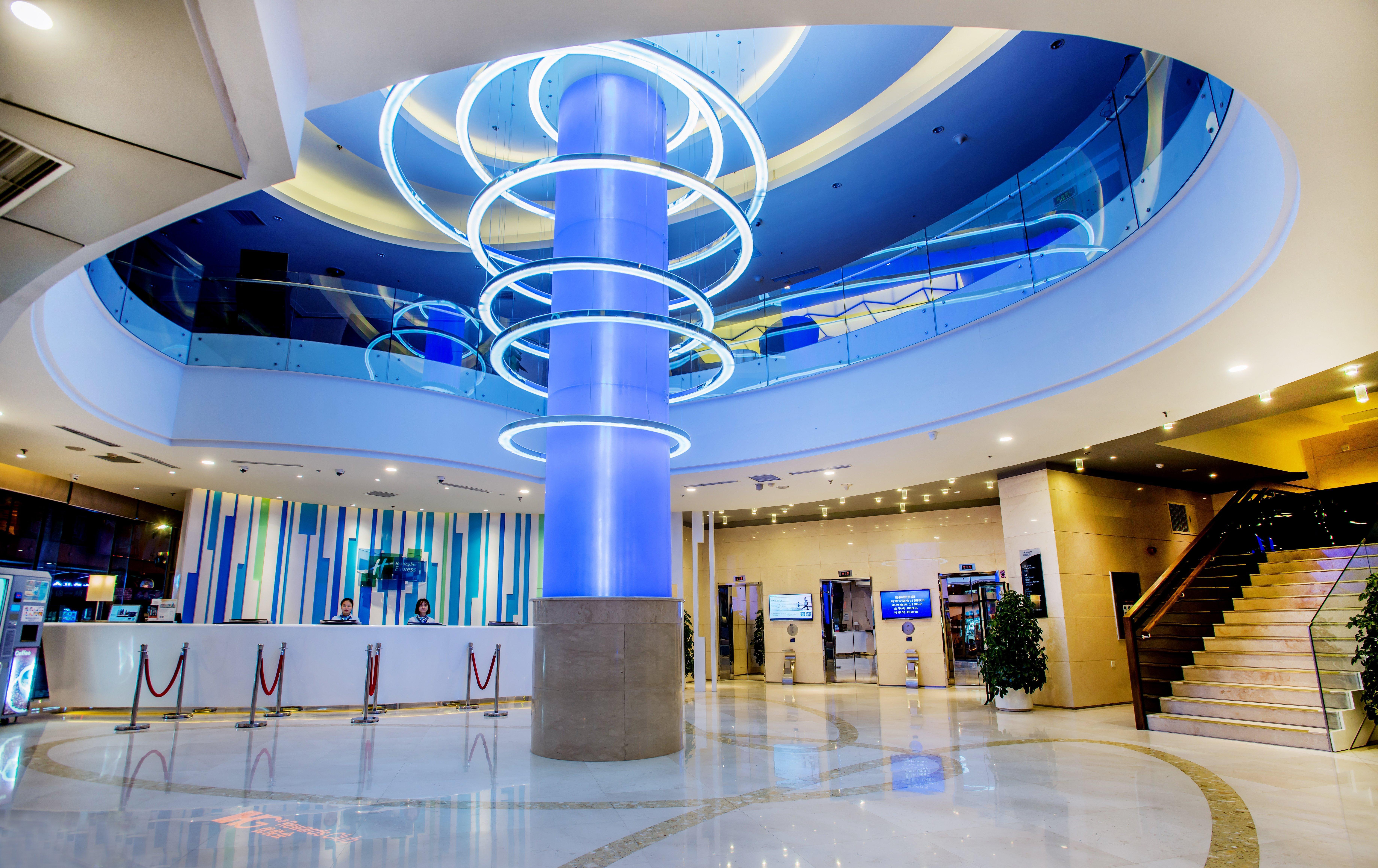 Holiday Inn Express City Centre Dalian By Ihg Exterior foto